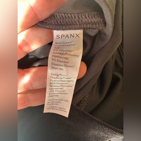 Spanx Velvet Sculpting High Waist Leggings 2070 Black Size M - Picture 5 of 6